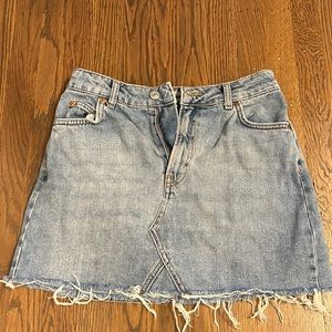 TOPSHOP DENIM SKIRT